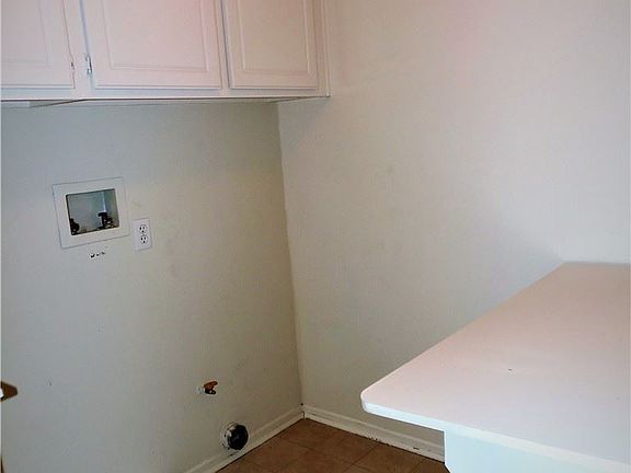 5th image of 1399 Pinewood Dr