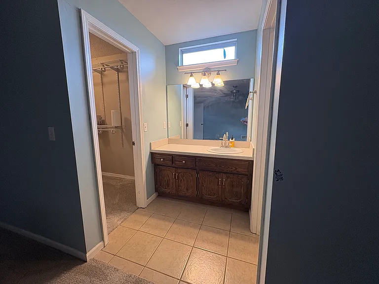 11834 Virginia Ave — Photo 33