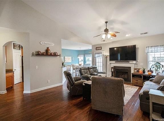 4th image of 123 History Ln