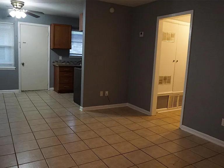 604 Wilson Rd #8 — Photo 6