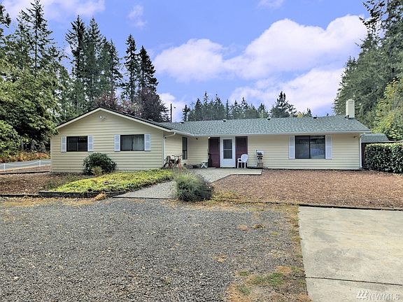 Ready to move in. Lots of useful space all on one level.