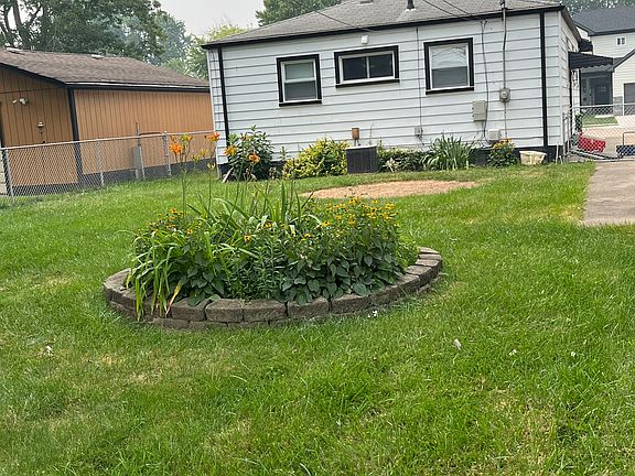 3rd image of 27640 Bohn St