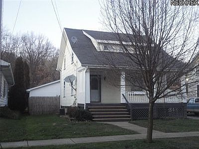 1st image of 358 E North Ave