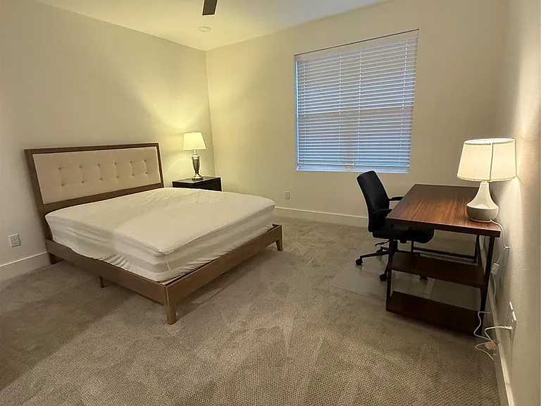 3009 Hibiscus Pl #D — Photo 3