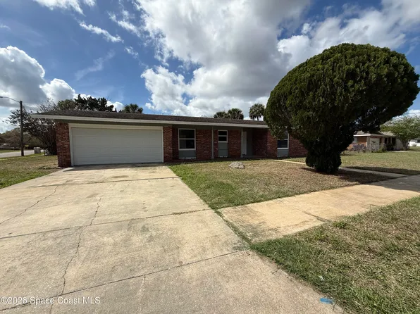 1295 Country Club Blvd, Titusville, FL 32780