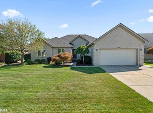 16020 Howard Dr, Macomb, MI 48042