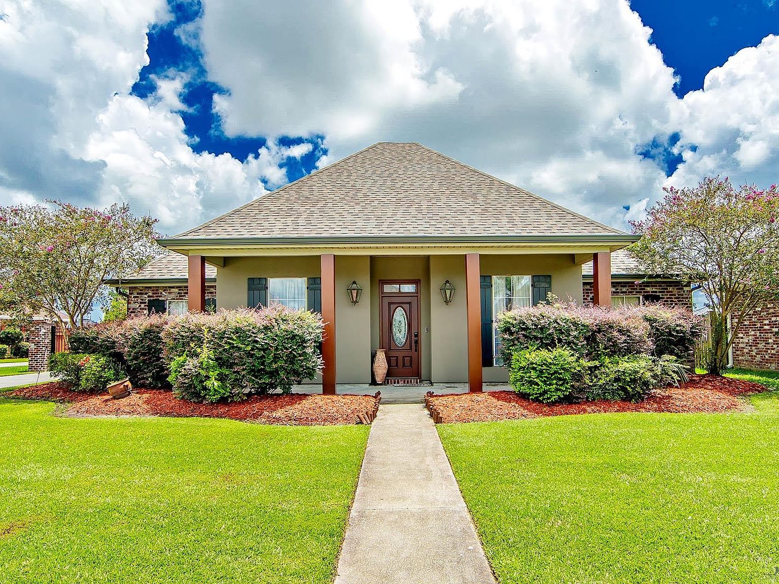 221 Sugarwood Blvd, Houma, LA 70360 Zillow
