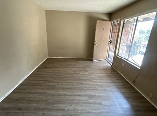 26310 San Jacinto St #8, Hemet, CA 92543