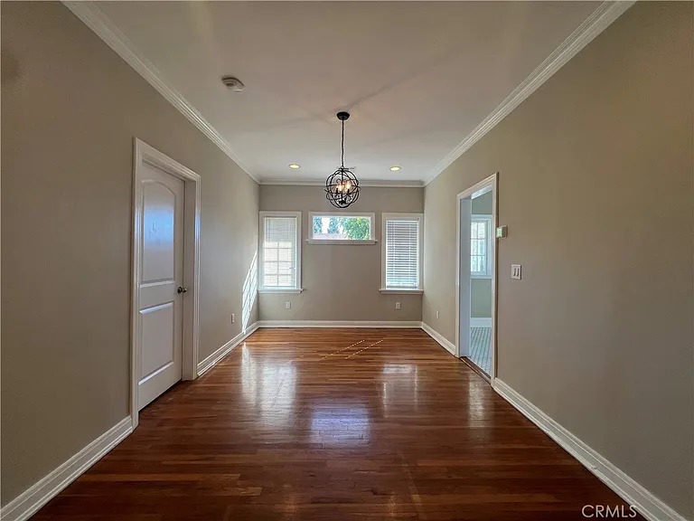 128 N Ivy Ave — Photo 5