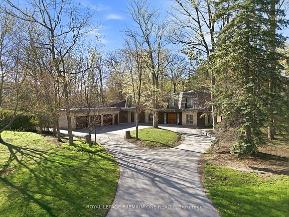3rd image of 72 Golf Ave
