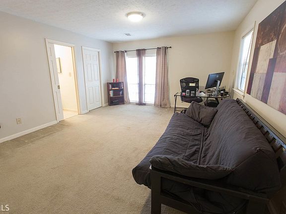 5th image of 930 Lake Haven Ct