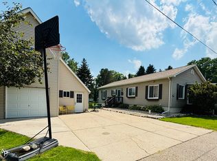 9028 Hadley St, Atlas, MI 48411