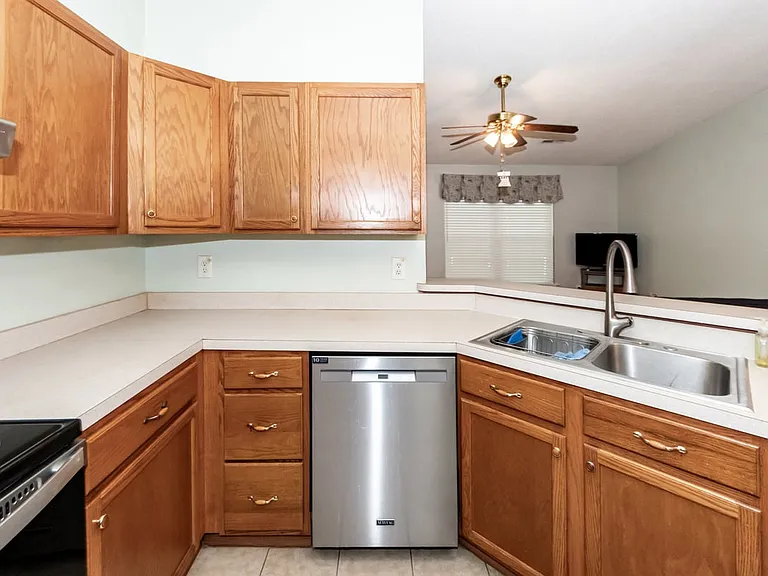 3347 Walter Dr — Photo 12