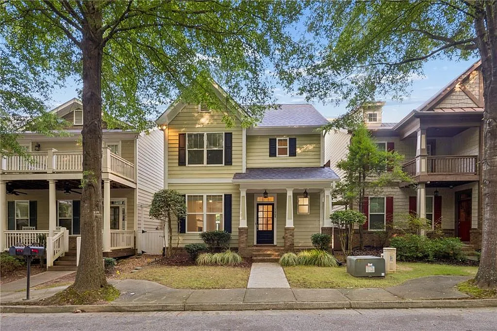 3 bed, 2.5 bath, 2012 sqft, $3,200 — Photo 2