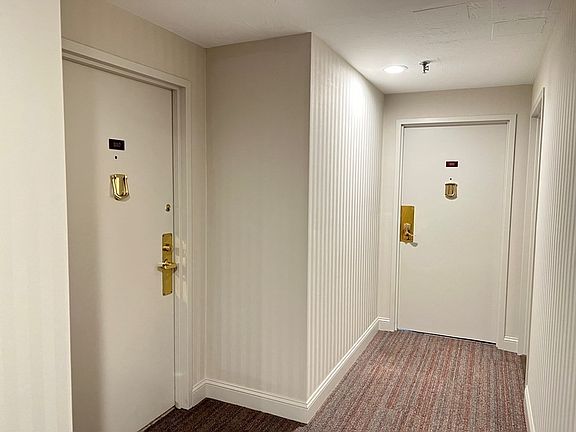 5th image of 77 Adams St Unit 1110