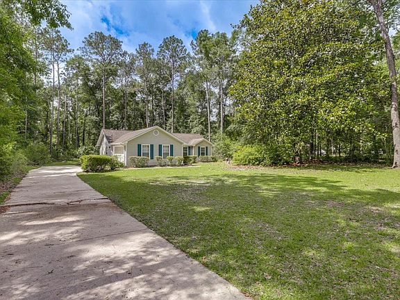 3rd image of 107 Edgewood Dr