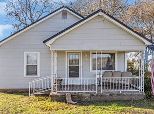 418 S 5th St, Terral, OK 73569