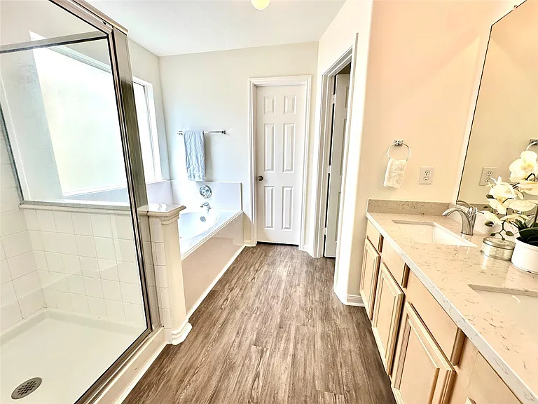 25311 Clover Ranch Dr — Photo 14