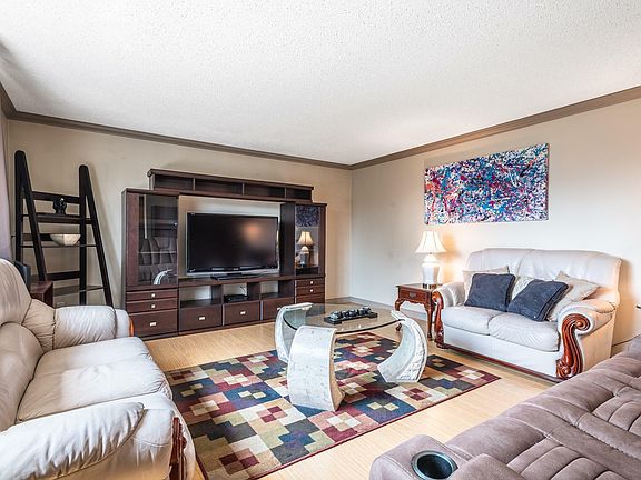 2nd image of 7204 81st Ave NW #308