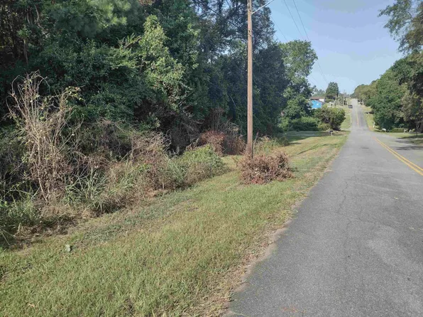1010 W Charlton St, Milledgeville, GA 31061