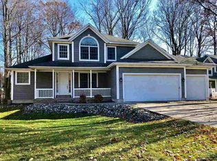 7770 Nutrush Dr, Freeland, MI 48623
