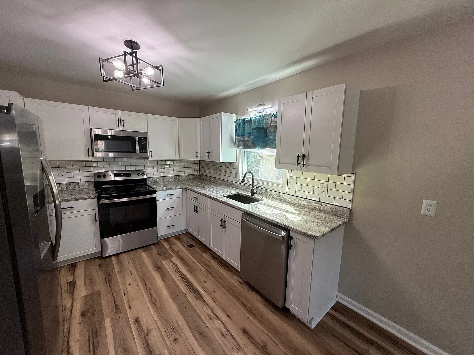 3 bed, 1568 sqft, $1,650 — Photo 3