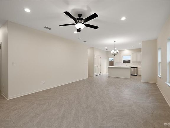 2nd image of 946 W Star Flower St