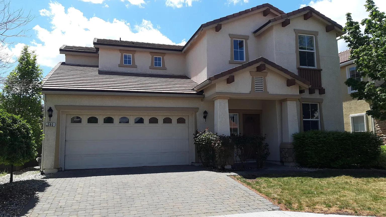 580 Needles Ct photo 1