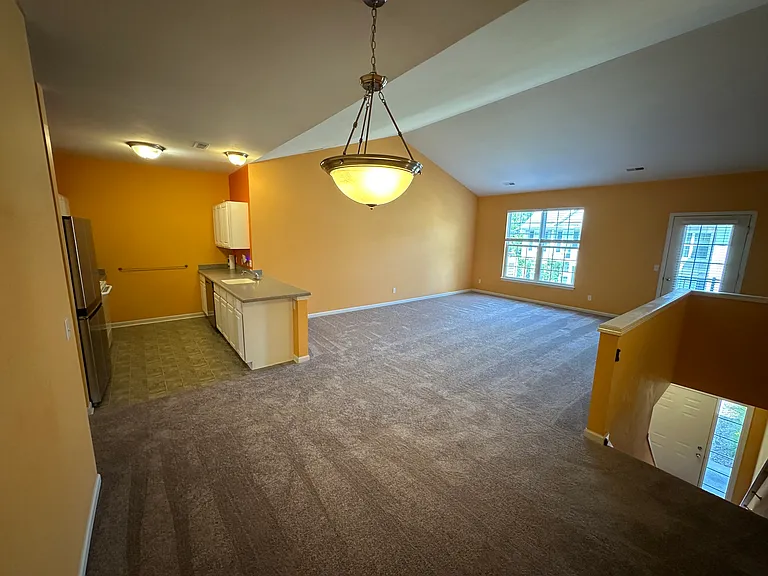 1155 Alameda Blvd #40 — Photo 8