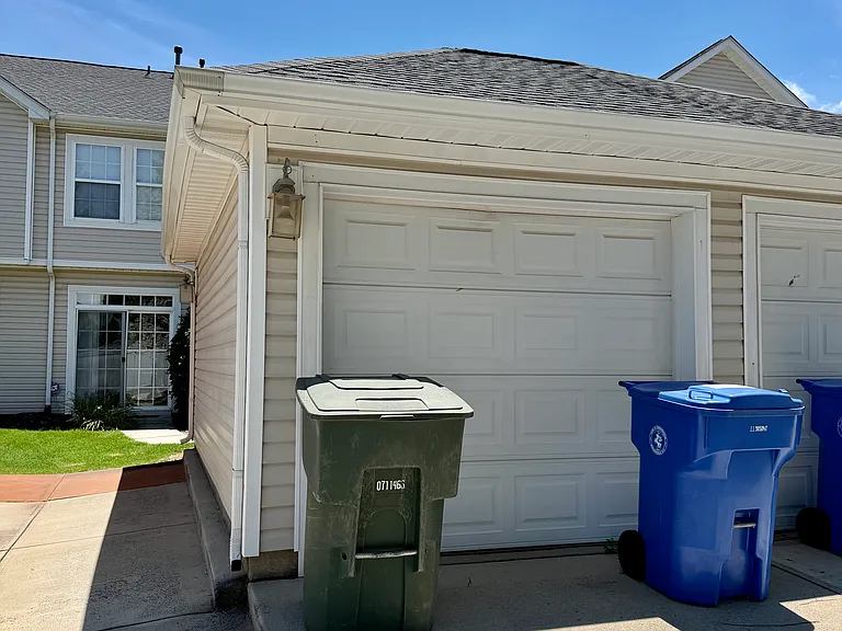 121 Walnut Cove Dr #D — Photo 30