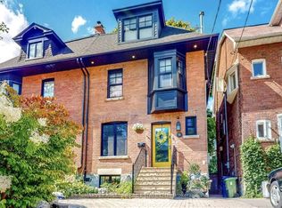 10 Duggan Ave, Toronto, ON M4V 1Y2