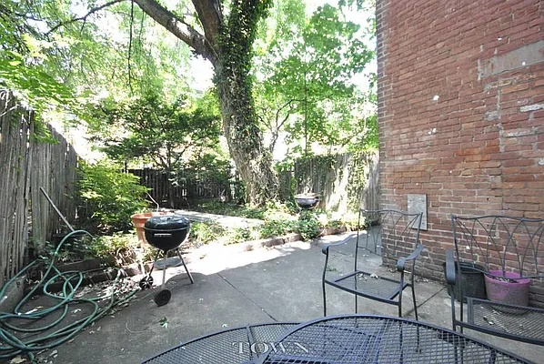 Rented by Town Residential | media 27