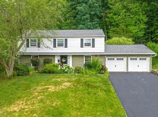 932 Chestnut Ln, Vestal, NY 13850