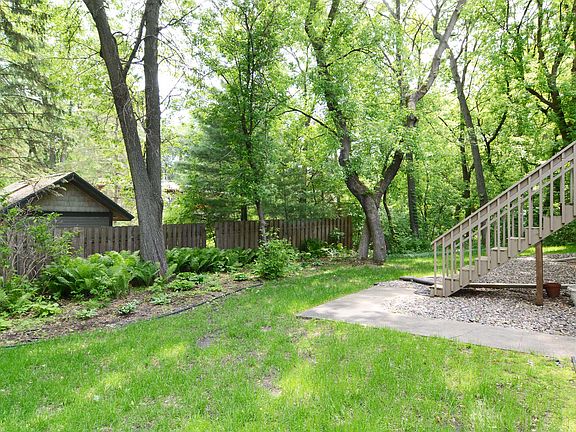 3rd image of 218 Wildwood Bay Dr
