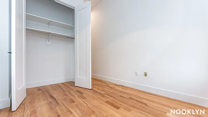 Rented by Nooklyn NYC LLC | media 22