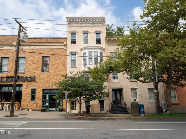 156 S Swan Street, Albany, NY 12210
