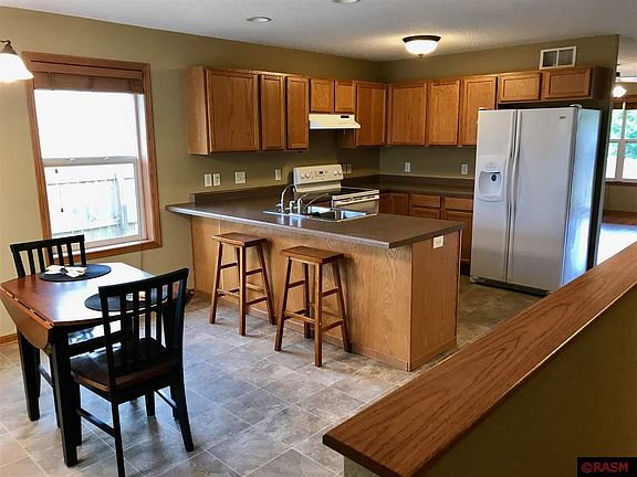 5th image of 2112 Bunker Ln