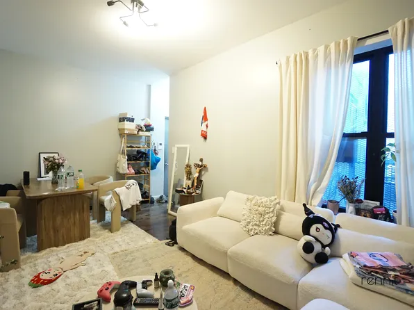 119 Linden Street image 1 of 10