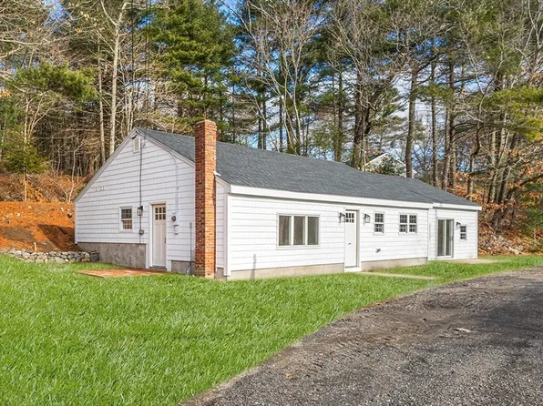 11 Hils Mill Rd, Pembroke, MA 02359