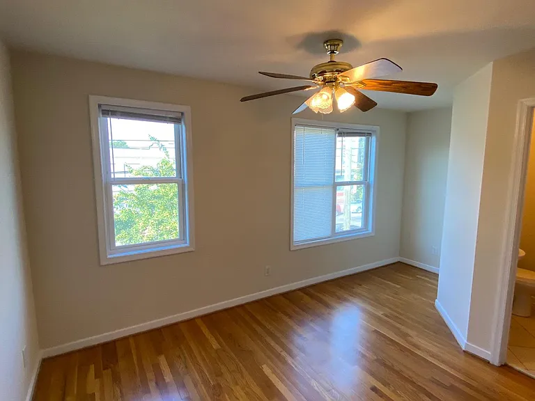 1514 W Cary St — Photo 14