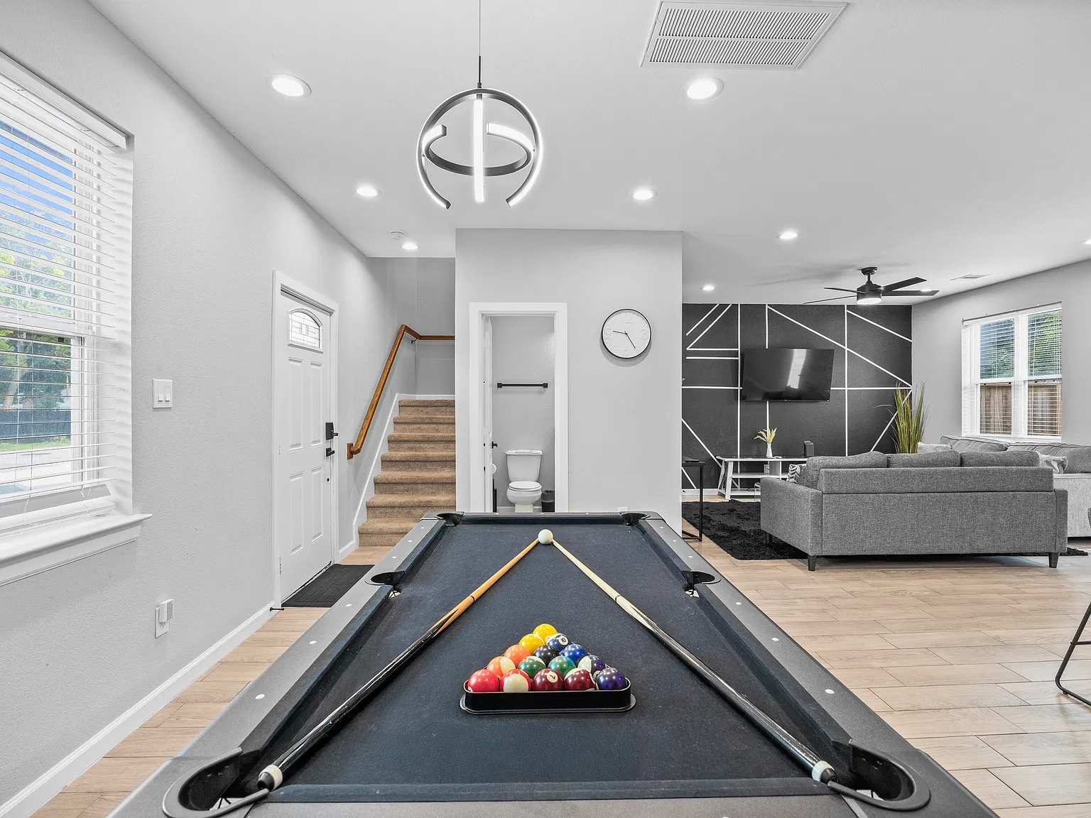 3 bed, 2.5 bath, 1431 sqft, $1,800 — Photo 4