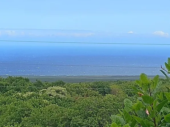 94-1758 Wakea Ave, Naalehu, HI 96772