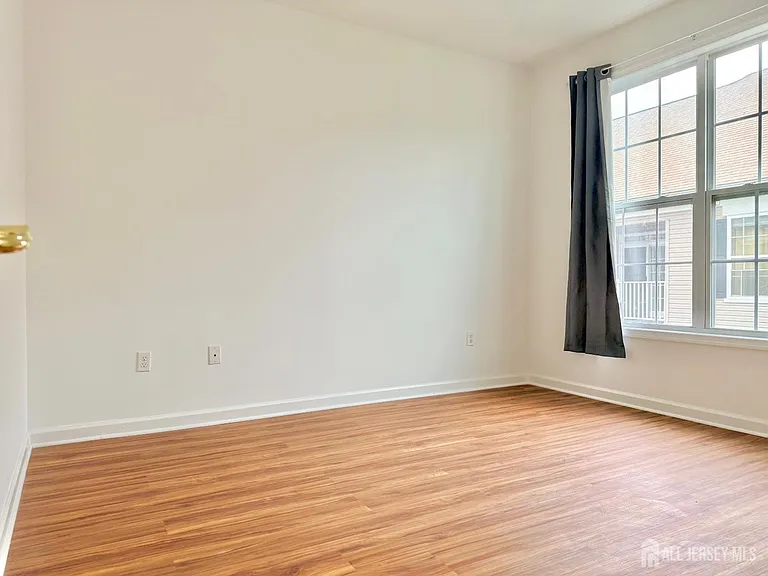 3033 Edward Stec Blvd — Photo 6