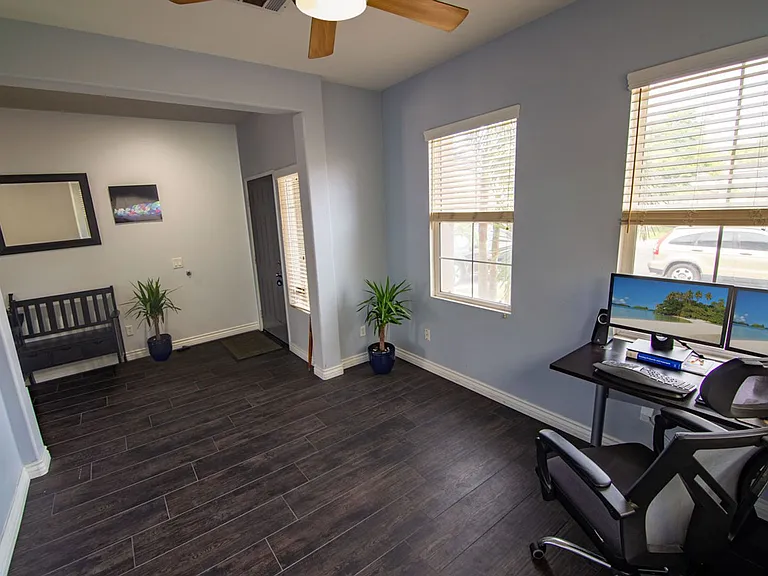 13411 Hawthorn Ave — Photo 15