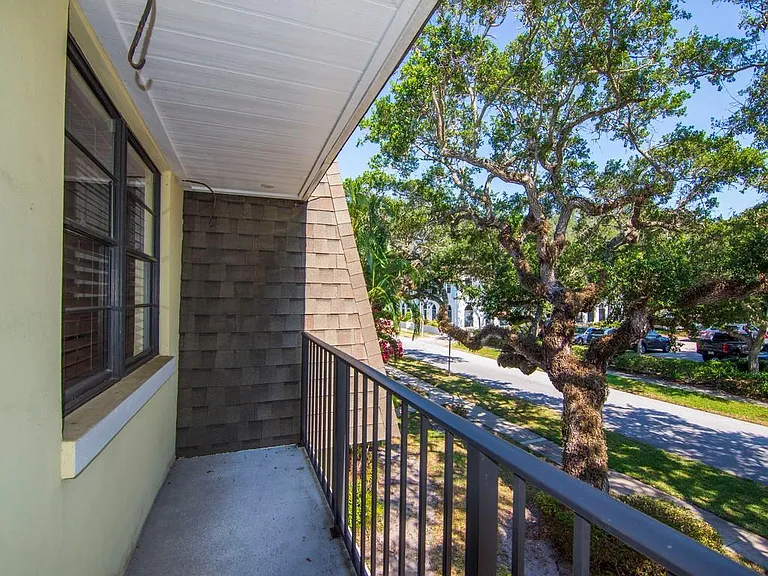 831 Camelia Ln #4 — Photo 21