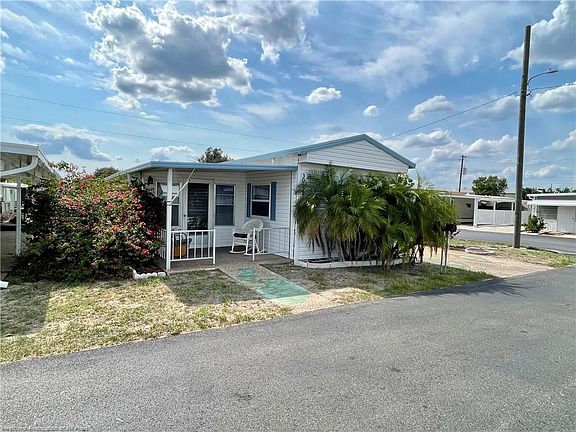 2nd image of 30529 Tigertail Rd