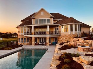 N66W27155 Tamnamore Dr, Lisbon, WI 53089