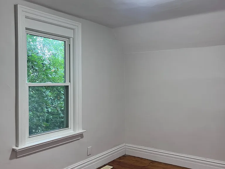 22156 Leslie St — Photo 14