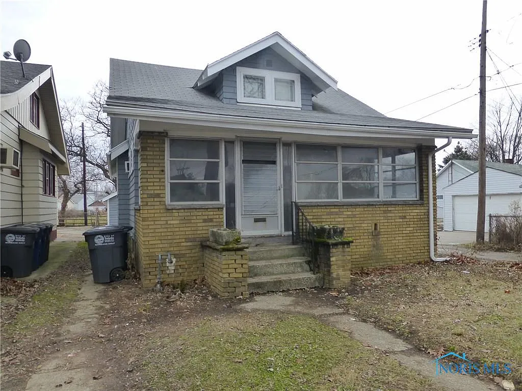 316 Cyril St photo 1