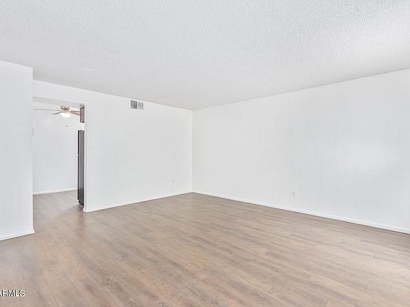 5th image of 4615 N 39TH Avenue #22